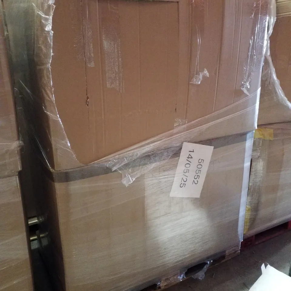 PALLET CONTAINING ASSORTED PILLOWS, CUSHIONS & BEDDING 