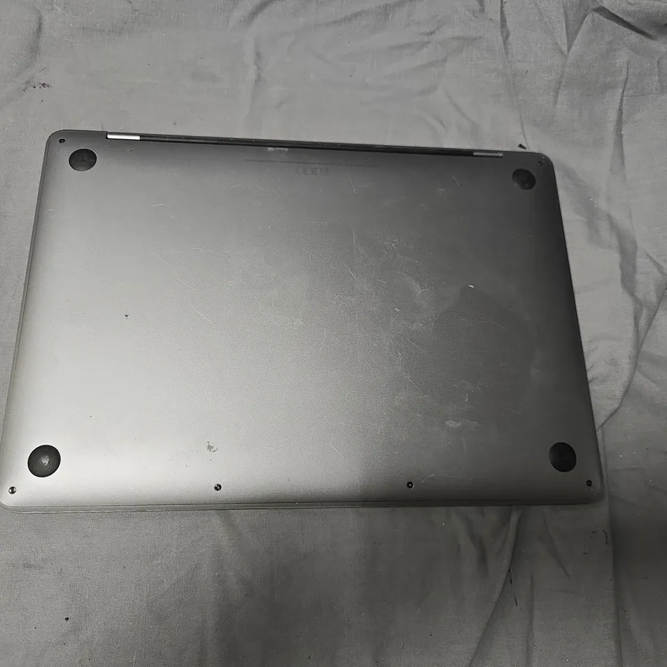 APPLE MACBOOK PRO 13-INCH (A2338) – SILVER