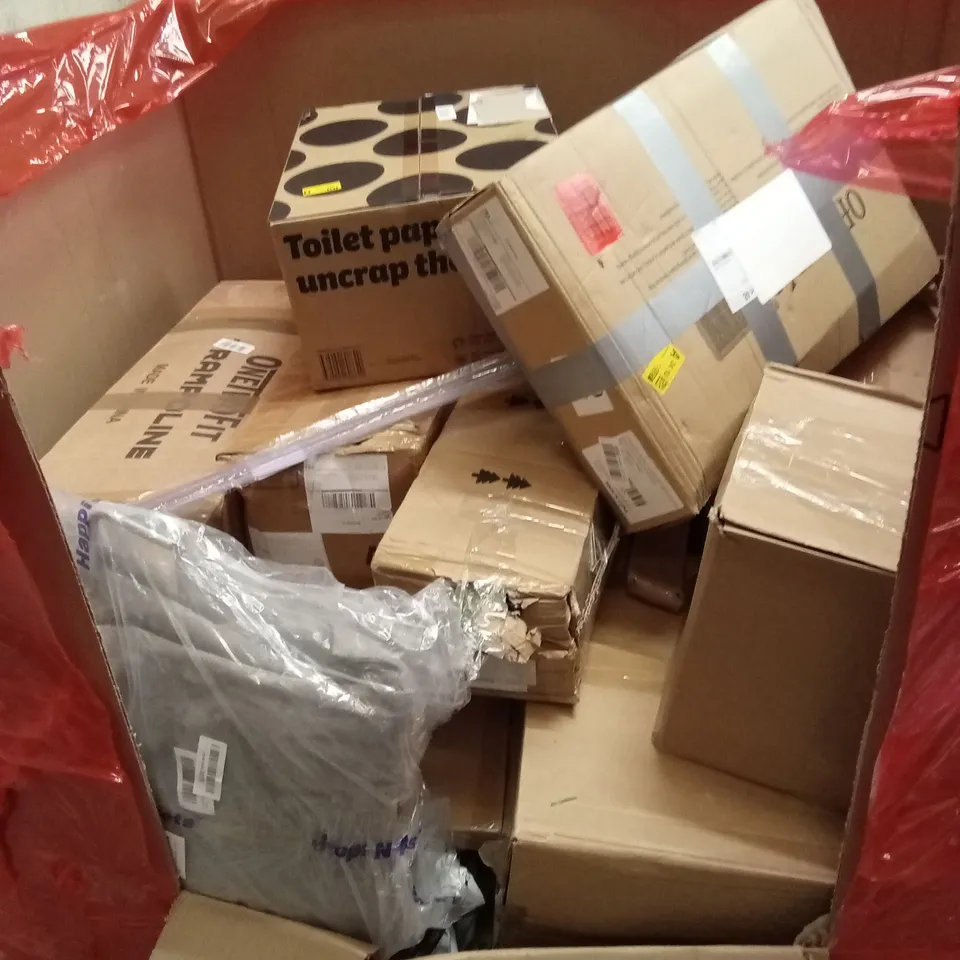 PALLET OF ASSORTED HOUSEHOLD GOODS AND PRODUCTS TO INCLUDE; MULTIFUNCTIONAL PILATES BOARD, COFFEE TABLE, SMALL RADIATOR, PLAYPEN ETC