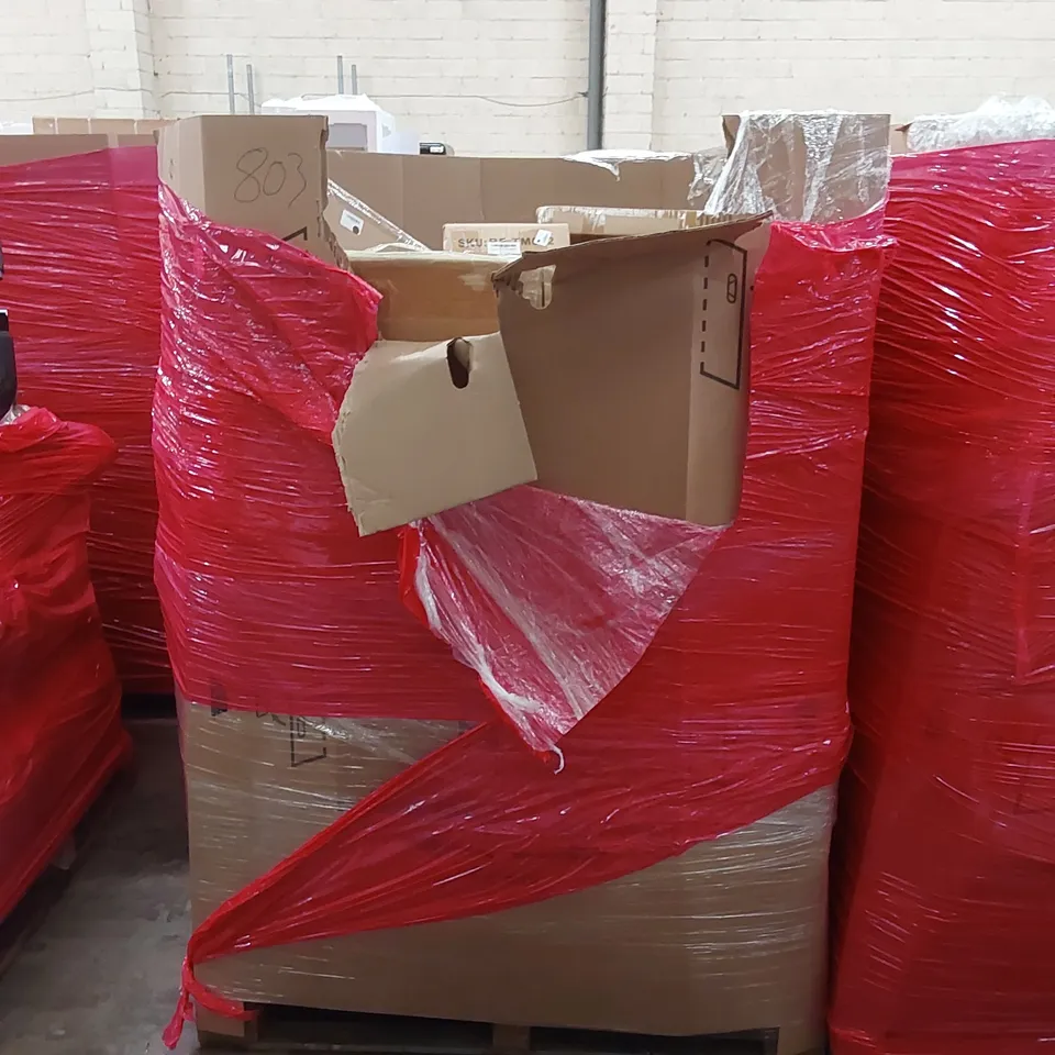 PALLET OF ASSORTED HOUSEHOLD ITEMS AND CONSUMER PRODUCTS TO INCLUDE; AEROBIC STEP, WOK, CHAIR MAT, BOXED FURNITURE ETC 