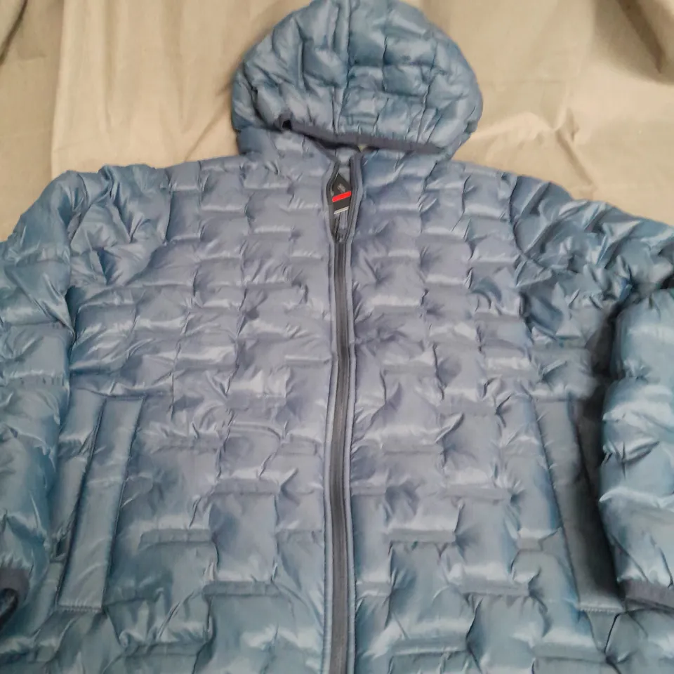 HOLLISTER PUFFER COAT IN NAVY - MEDIUM