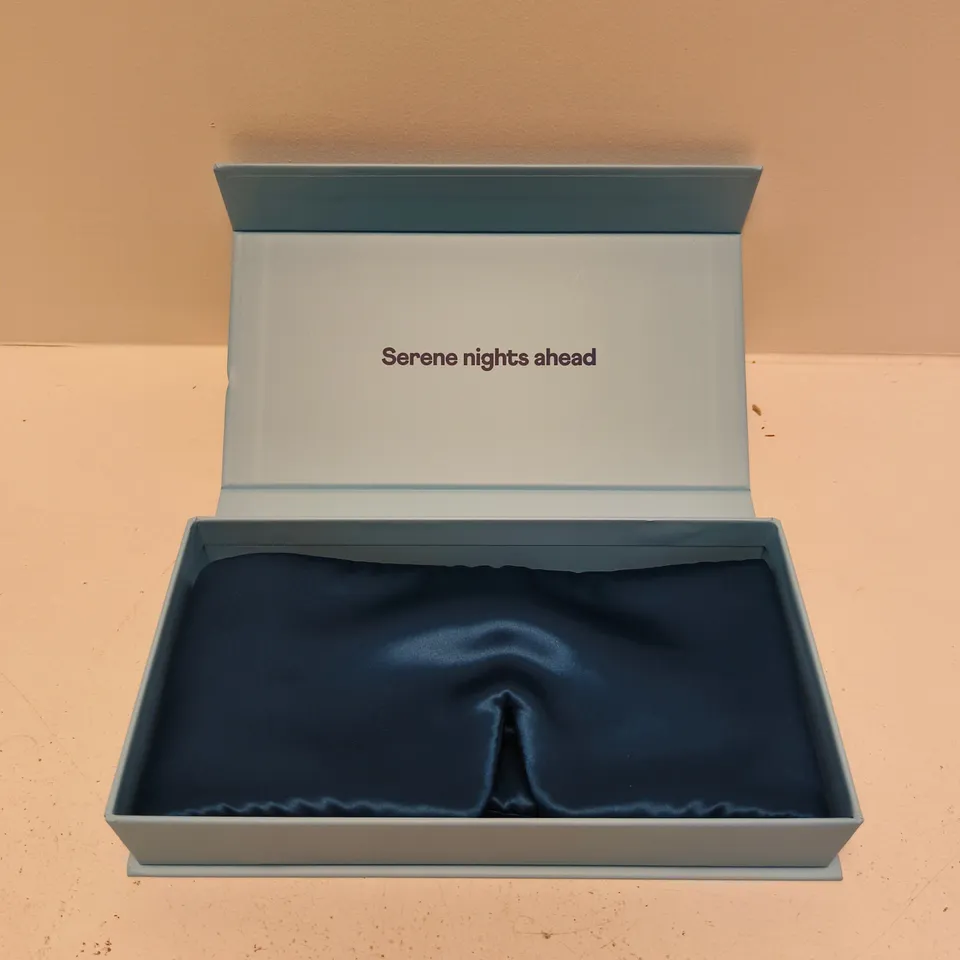 BOXED HEIGHTS SLEEP 100% SLEEP EYE MASK