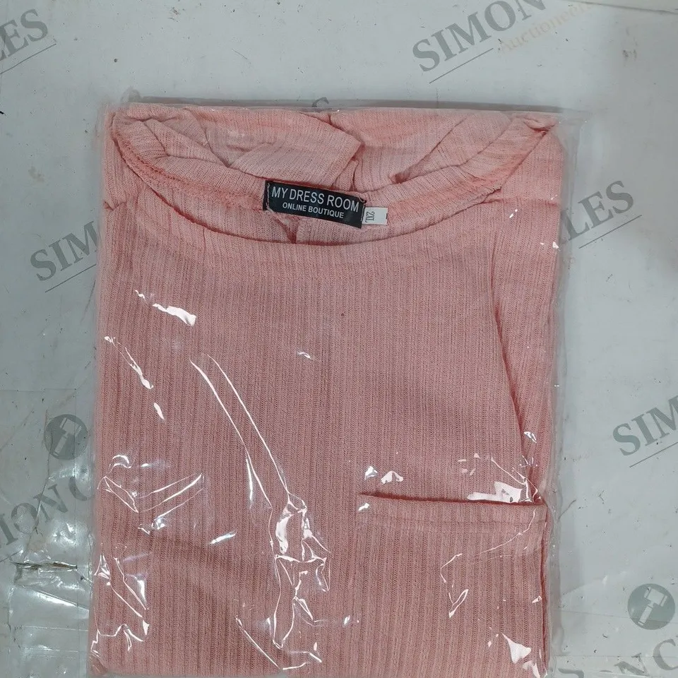 BRAND NEW BOX OF APPROXIMATELY 10 ASSORTED MY DRESS ROOM TOPS IN VARIOUS SIZES - PINK