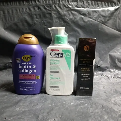 APPROXIMATELY 20 ASSORTED COSMETIC ITEMS TO INCLUDE CERAVE, OGX, ETC - COLLECTION ONLY