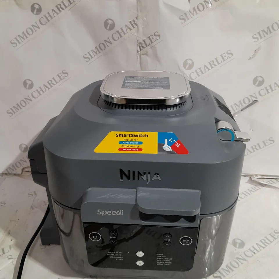 BOXED NINJA SPEEDI 10-IN-1 5.7L RAPID-COOKER & AIR FRYER ON400UK