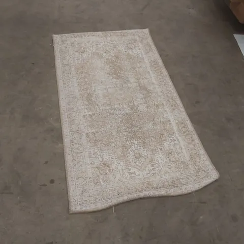 QUALITY DESIGNER AREA RUG - APPROXIMATELY 145 x 78cm