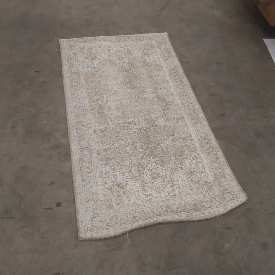QUALITY DESIGNER AREA RUG - APPROXIMATELY 145 x 78cm