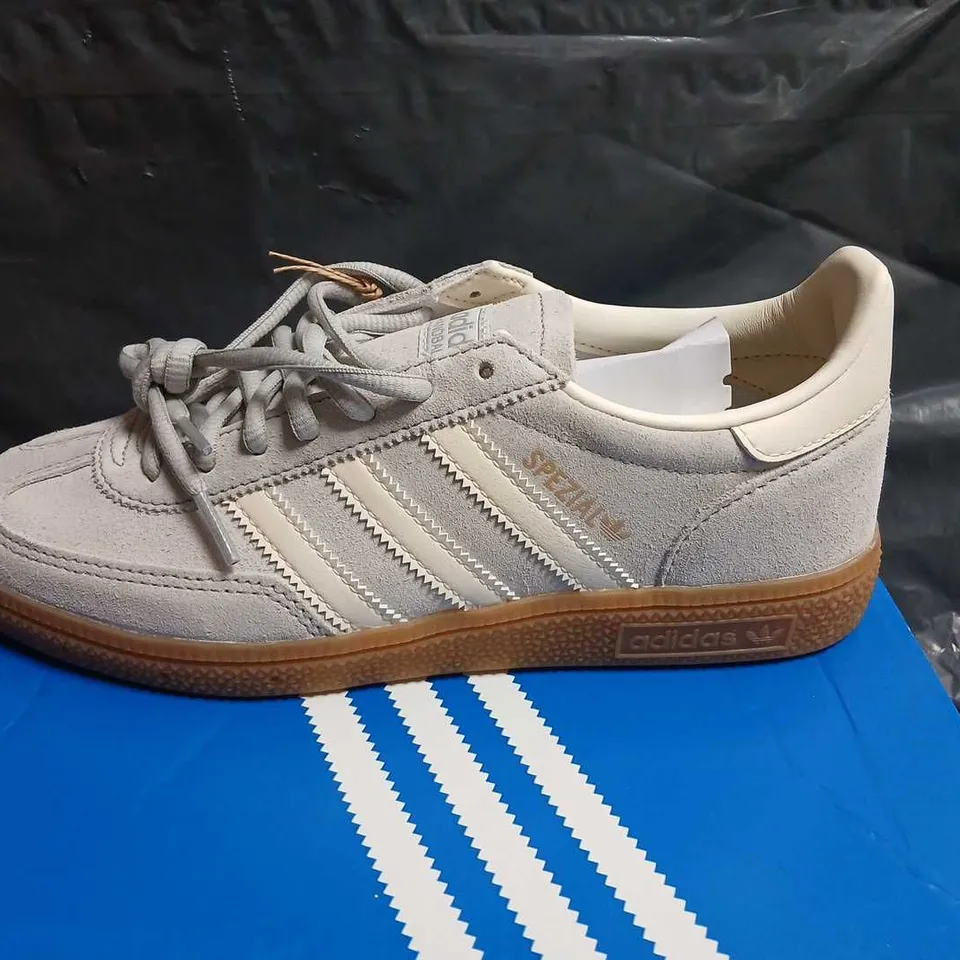  ADIDAS HANDBALL SPEZIAL SNEAKERS – GREY SUEDE UK 6