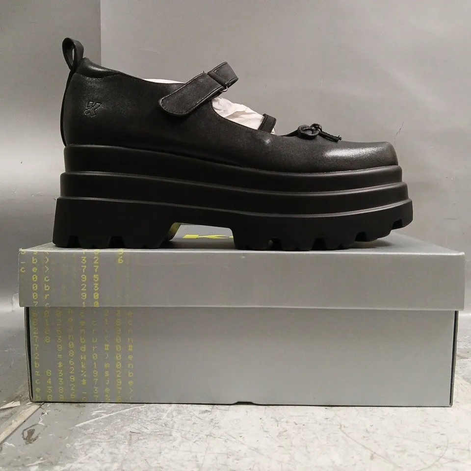 BOXED PAIR OF KOI OBSIDIAN DOLL TRIDENT MARY JANES IN BLACK SIZE UK 8