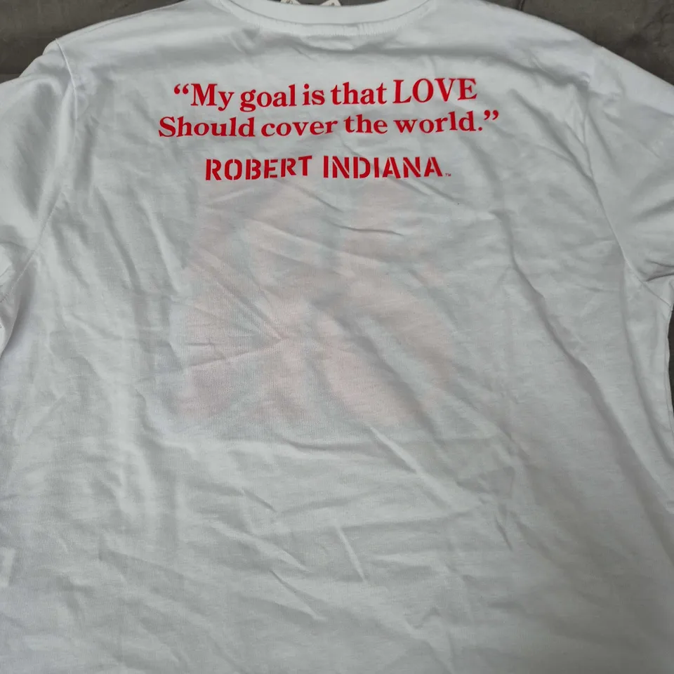 ZARA White T-shirt with AMOR graphic in blue square – UK Large 