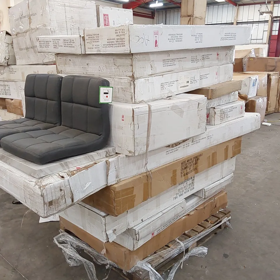 PALLET OF ASSORTED FURNITURE PARTS