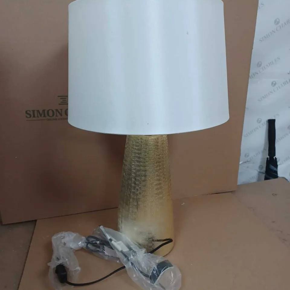 MICHELLE KEEGAN TEXTURED CERAMIC TABLE LAMP RRP £50