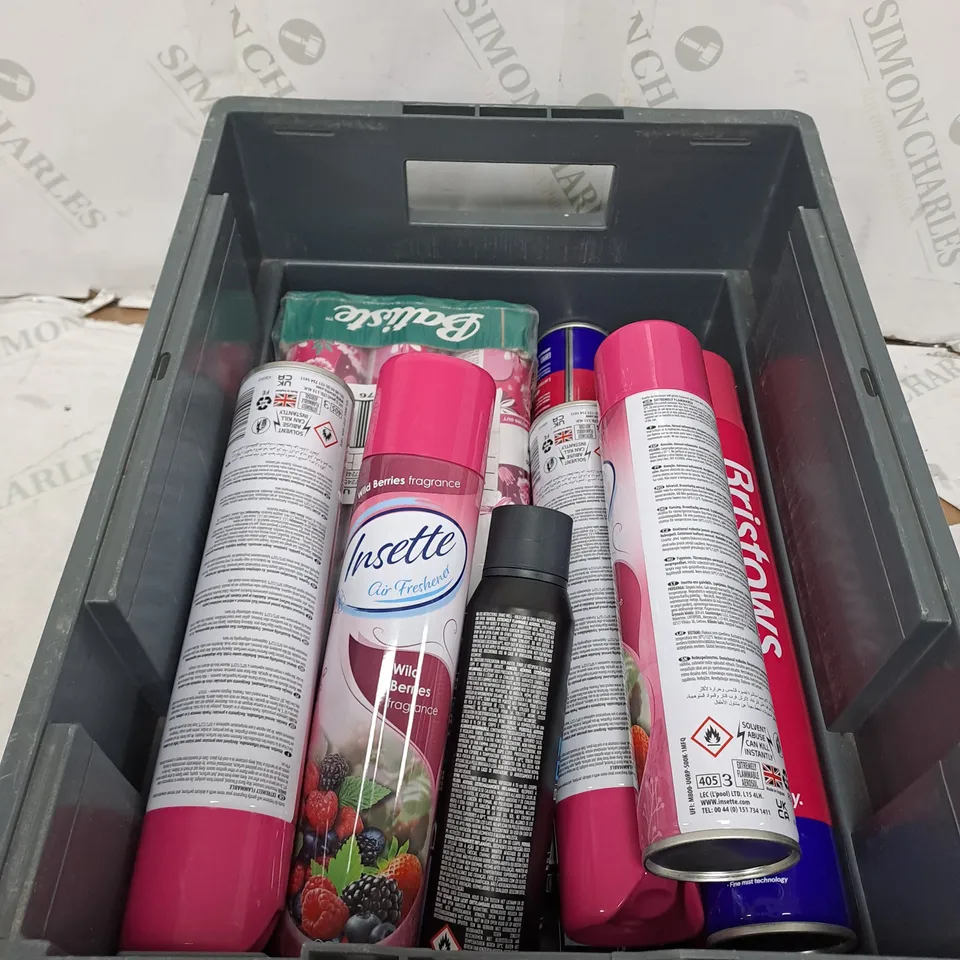 ASSORTED AEROSOLS TO INCLUDE ADIDAS BODY SPRAY , HOUSE SPRAY , HAIRSPRAY  ,  ETC - COLLECTION ONLY 