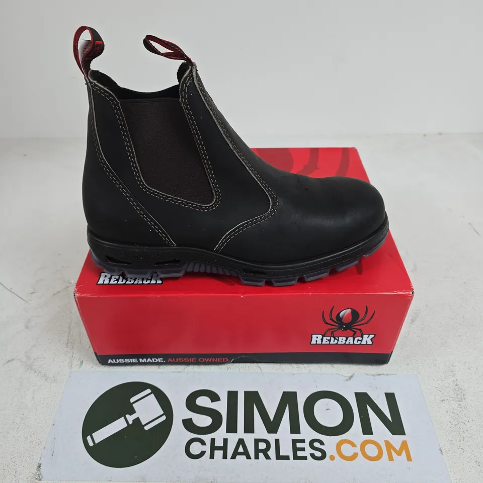 BOXED PAIR OF REDBACK BOBCAT TPU SAFETY BOOTS IN BLACK - UK 10.5