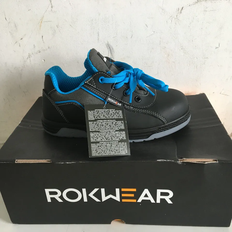 BOXED PAIR OF SIZE 35 ROKWEAR SCORIA COMPOSITE LADIES TRAINERS 
