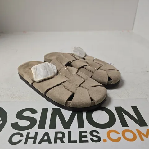 BERSHKA SANDAL UK 2 IN DUST BAG UNBOXED