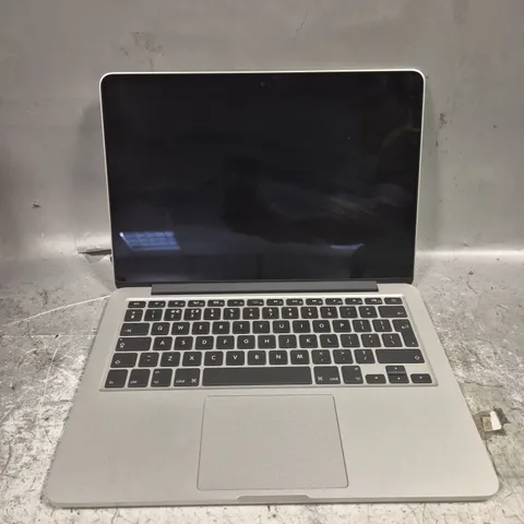 APPLE MACBOOK PRO 11 LAPTOP
