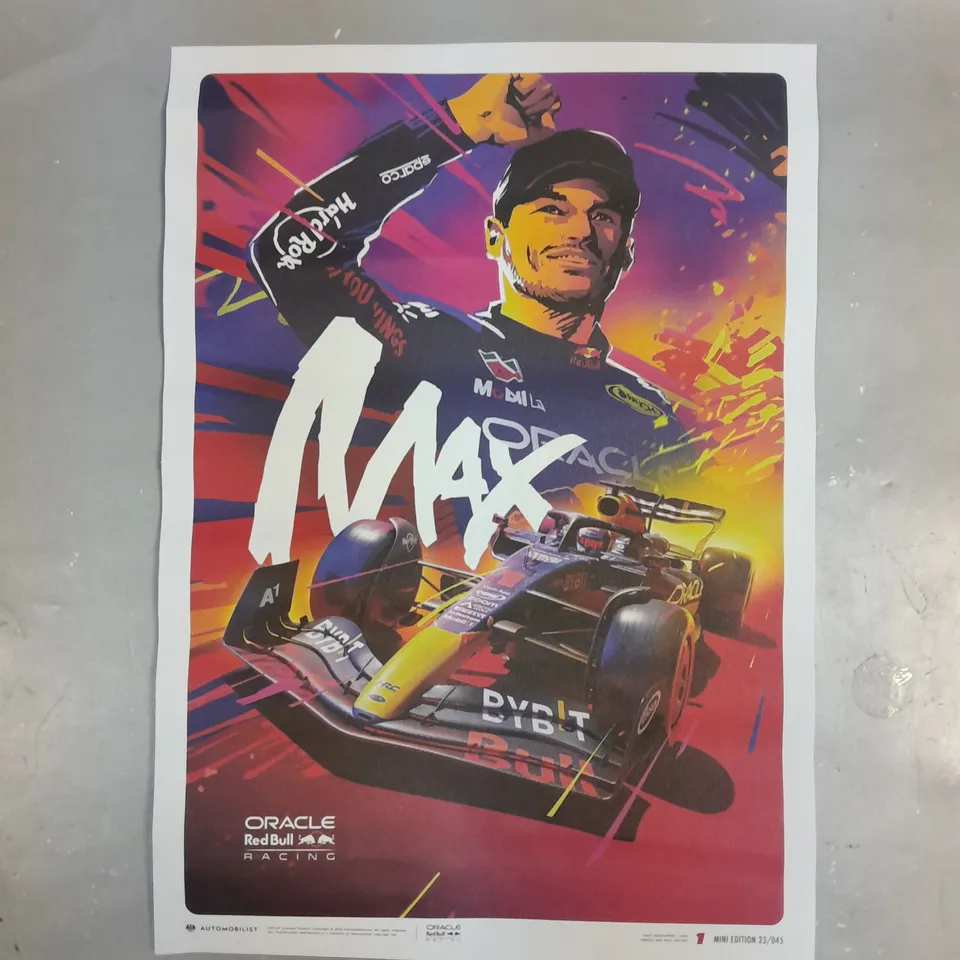 APPROXIMATELY 30 ASSORTED ARTWORK PRINTS & POSTERS