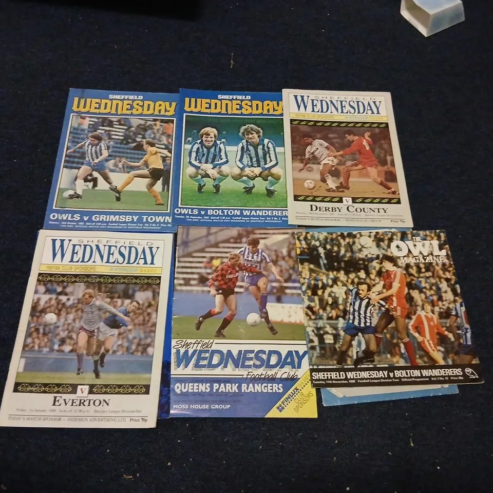 APPROXIMATELY 21 ASSORTED SHEFFIELD WEDNESDAY MATCH DAY PROGRAMMES FROM THE 1970'S-1990'S