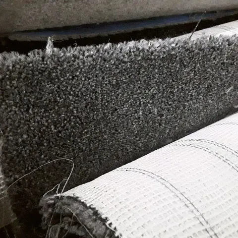 ROLL OF QUALITY DARK GREY CARPET