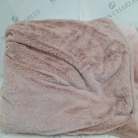 COZEE HOME VELVETSOFT HEATED THROW IN PINK
