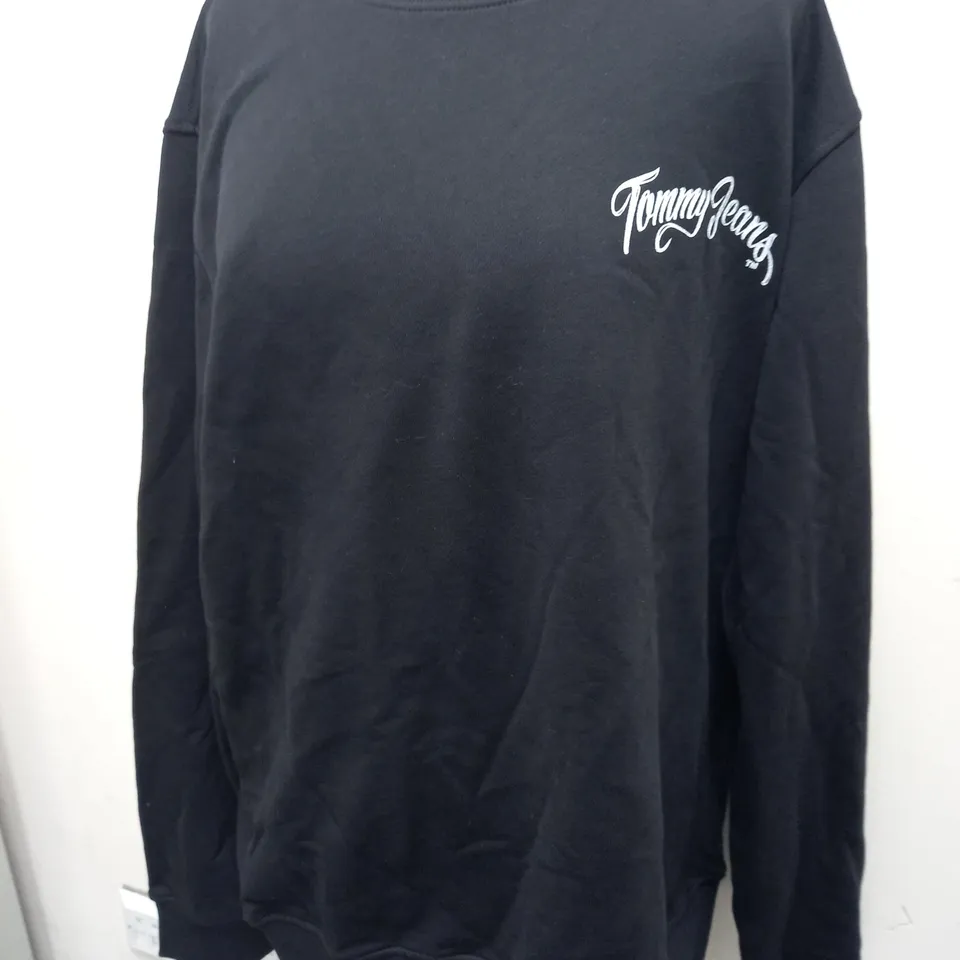 TOMMY JEANS BLACK CITY SKY JUMPER - SIZE XL