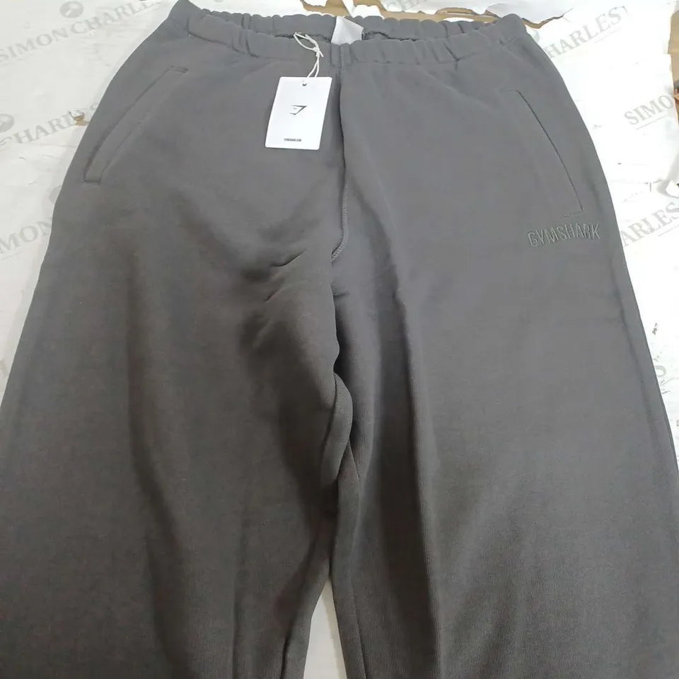 GYMSHARK LOOPBACK SWEAT JOGGER IN LARGE