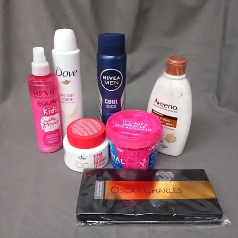 APPROXIMATELY 24 ASSORTED COSMETICS TO INCLUDE; NIVEA, DOVE AND AVEENO