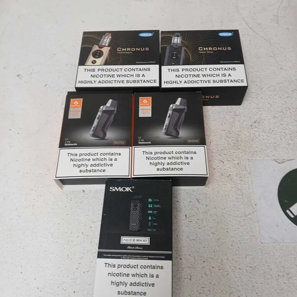 BOX OF APPROXIMATELY 30 ASSORTED E-CIGARETTES AND COMPONENTS TO INCLUDE:  SIGELEI CHRONUS KIT