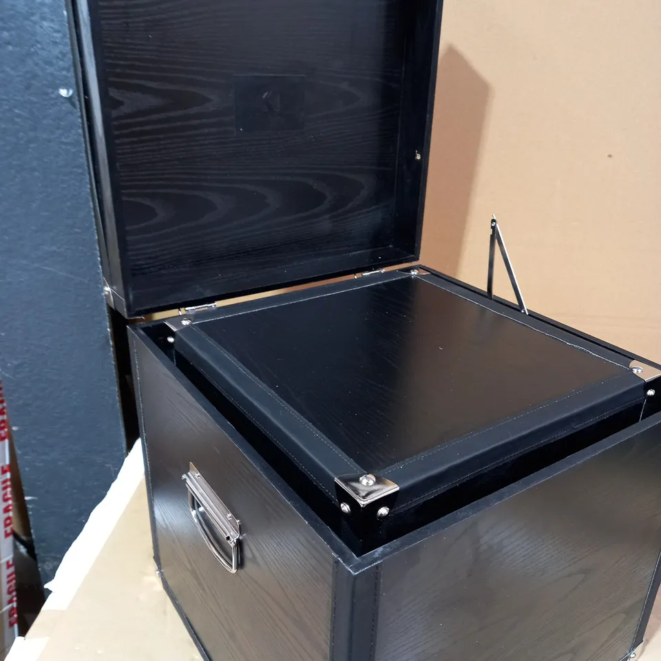 KELLY HOPPEN SET OF NESTING STORAGE BOXES - BLACK