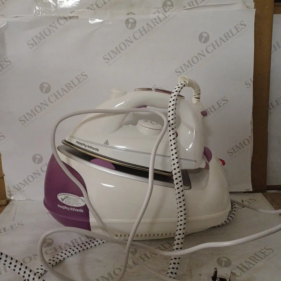 MORPHY RICHARDS JET STEAM GENERATOR IRON PINK/WHITE