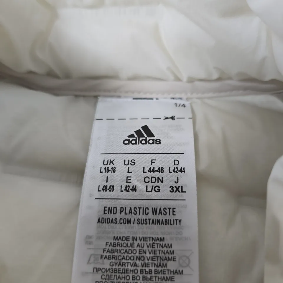 ADIDAS CREAM QUILTED PUFFER VEST – UK 16-18 (L)