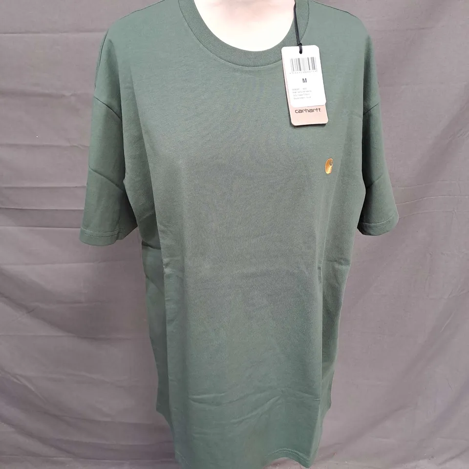CARHARTT EMBROIDERED CHASE TSHIRT IN DUCK GREEN SIZE M