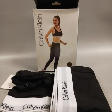 BOXED CALVIN KLEIN WOMENS GYMWEAR IN BLACK - M
