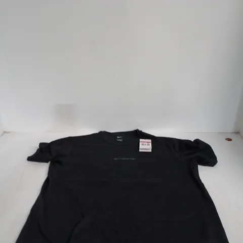 NIKE MENS BLACK LARGE TAGGED T SHIRT