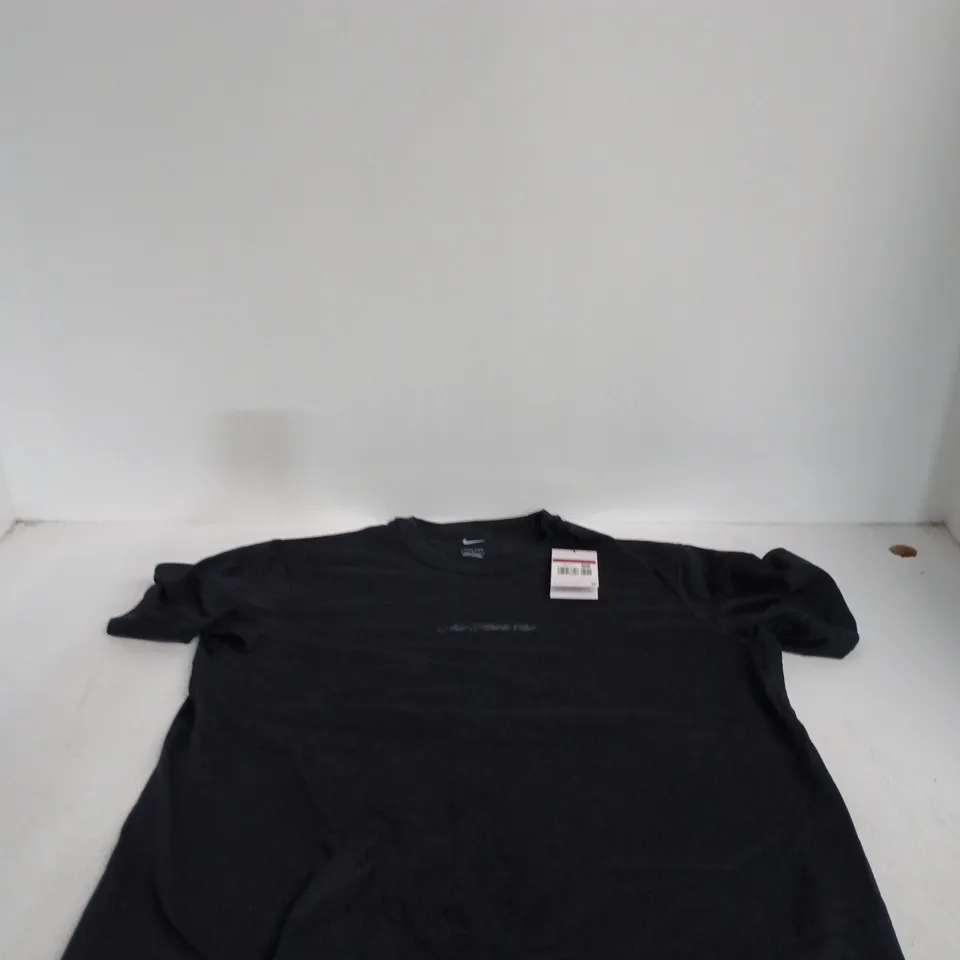 NIKE MENS BLACK LARGE TAGGED T SHIRT