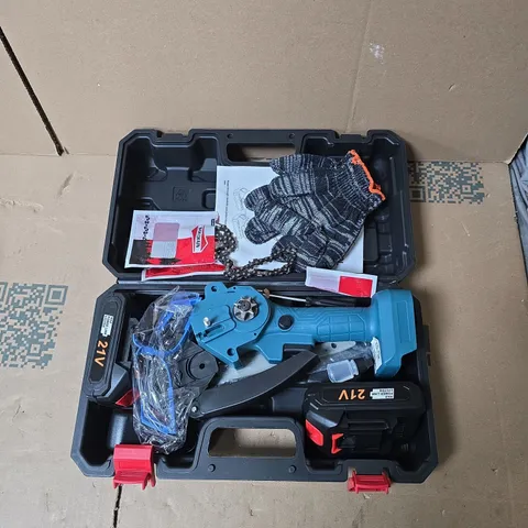 LIVMORE RAPIDCUT MINI CHAIN SAW – 21V CORDLESS, IN CASE