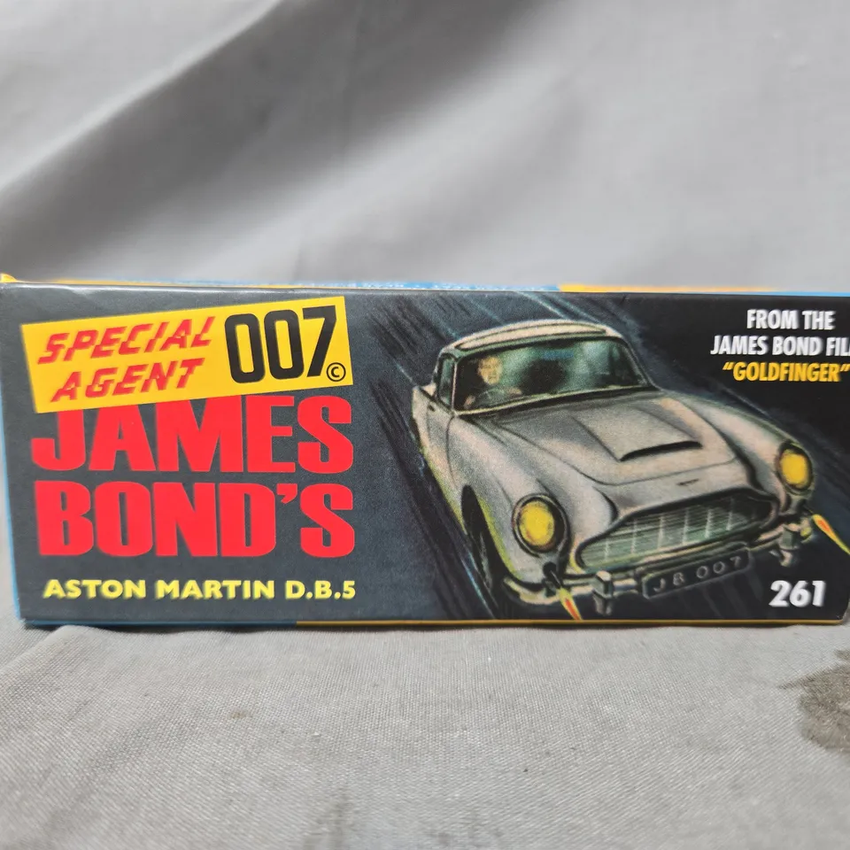 CORGI TOYS JAMES BOND 007 ASTON MARTIN DB5 DIE-CAST MODEL CAR – BOXED