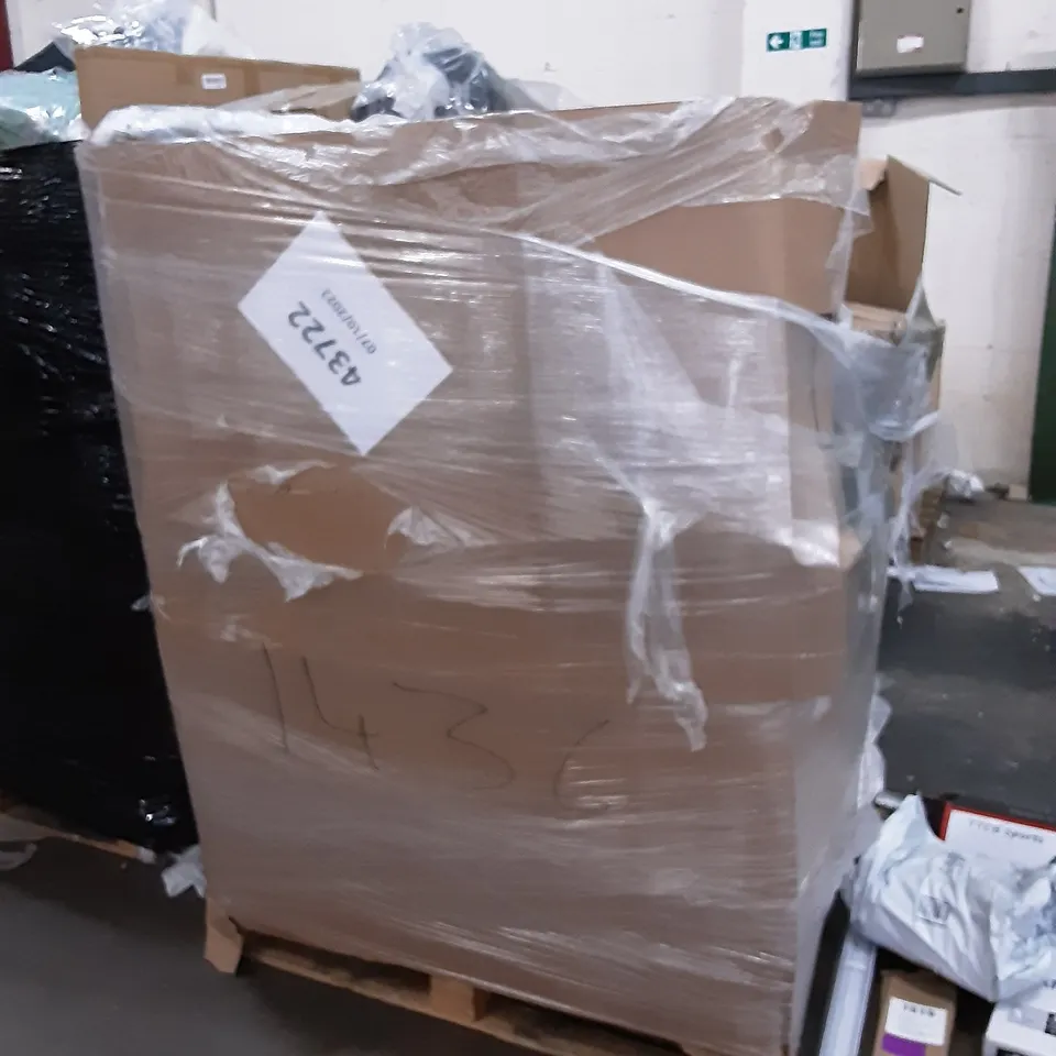 PALLET OF ASSORTED PRODUCTS INCLUDING ANGEL SHIELD TOILET SEAT, GOLF TRAINING NET, TAIYOHOMES DAY AND NIGHT ROLLER BLINDS, VOYON DOUBLE HEAD MASSAGER, SBOLY TOASTER, HOSE CONTACT PAPER