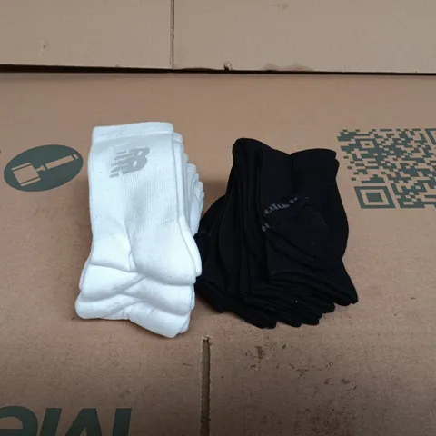 SET OF 10 BLACK/WHITE NEW BALANCE SOCKS UK SIZE UNSPECIFIED