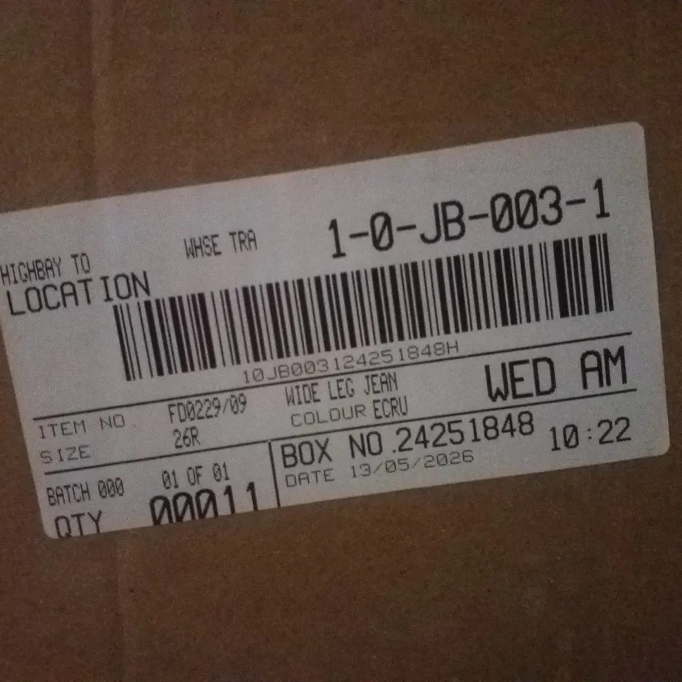 BOX CONTAINING APPROXIMATELY 11 BRAND NEW SIMPLY BE ECRU WIDE LEG JEANS - SIZE 26R