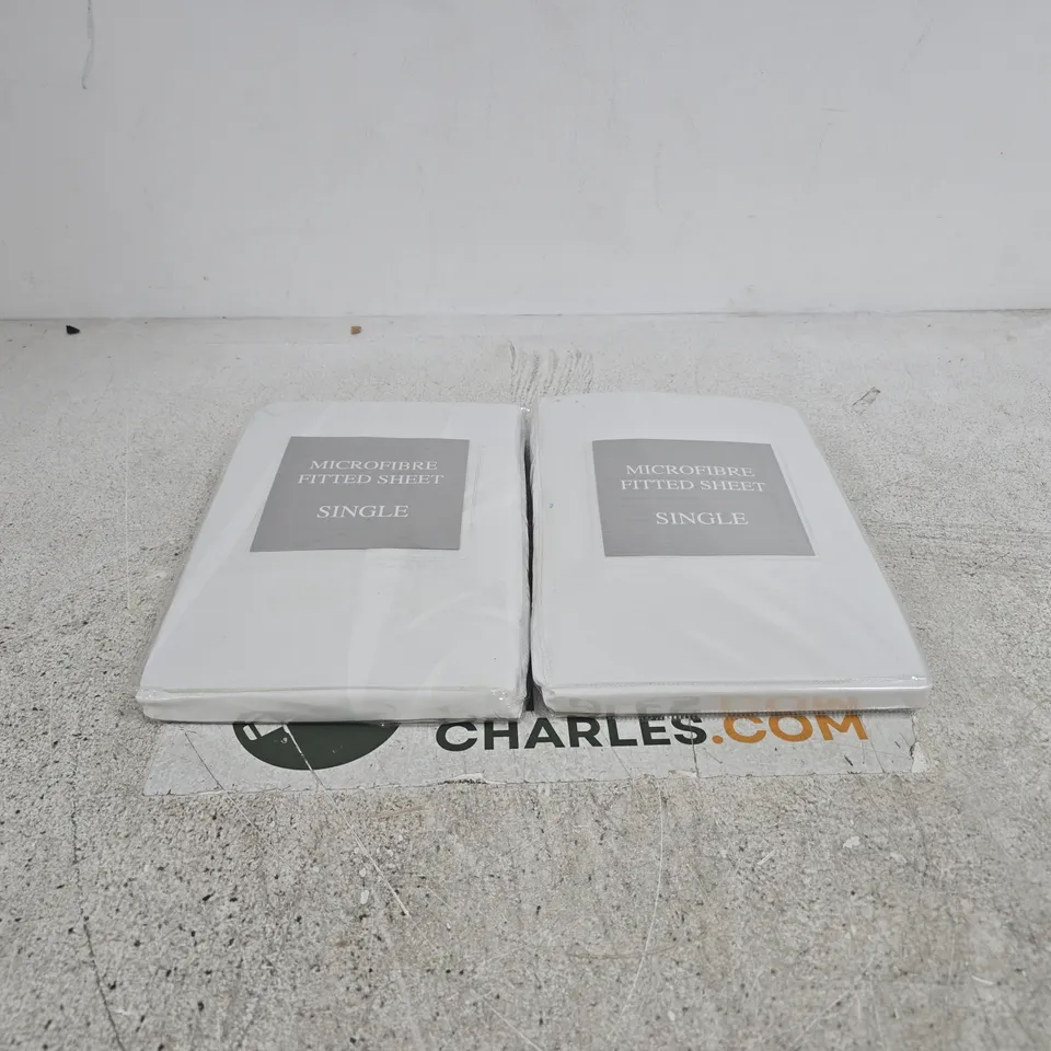 SET OF 2 WHITE MICROFIBRE SINGLE FITTED SHEETS
