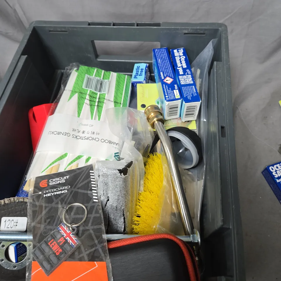 APPROXIMATELY 20 ASSORTED HOUSEHOLD ITEMS INCLUDING LUGGAGE TAG , OCEAN SAVER SPRAY AND MAKE YOUR OWN MAGIC WAND 