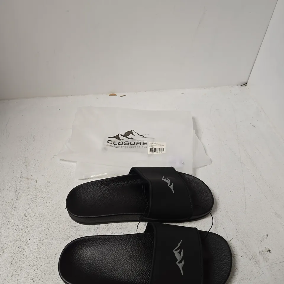 CLOSURE PREMIUM TECH SLIDES – BLACK - UK 8