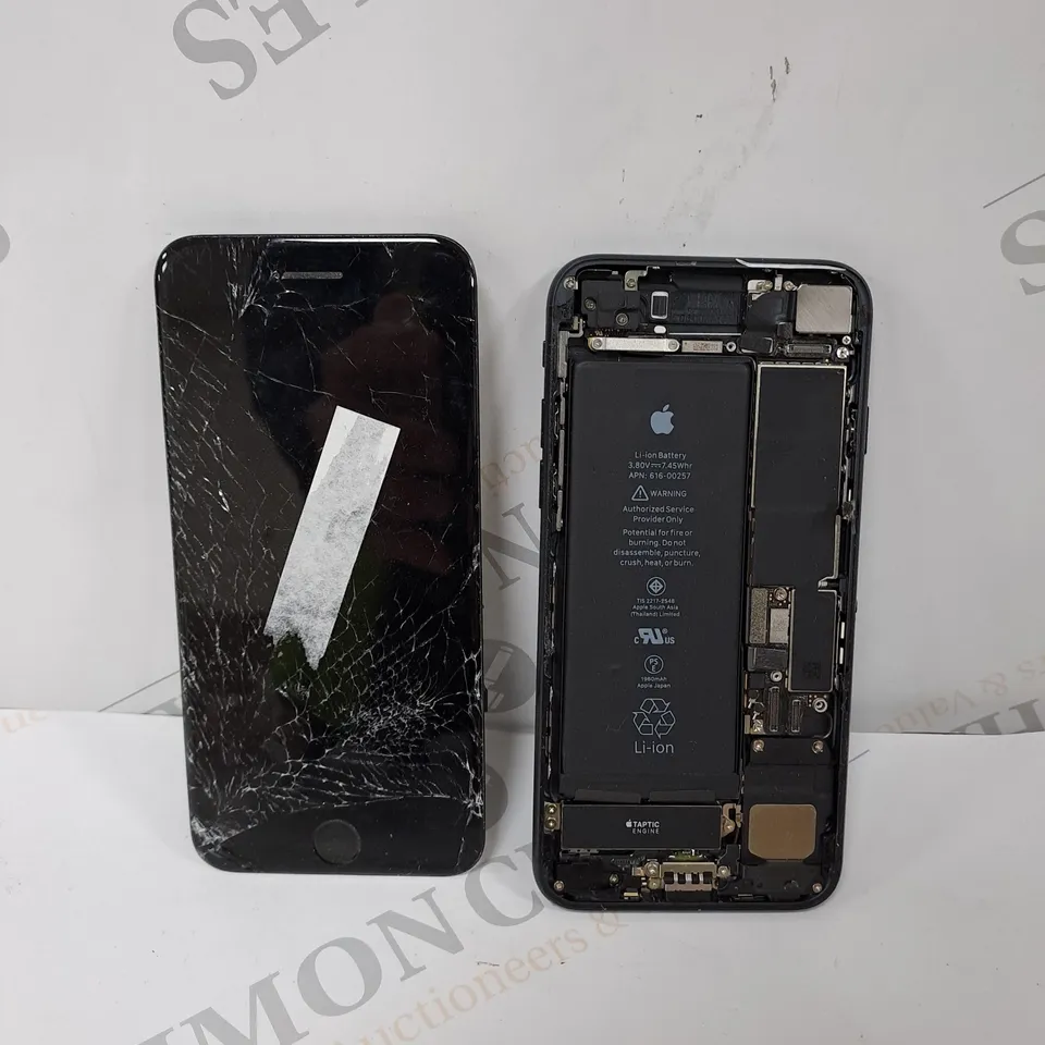 APPLE IPHONE 7 (A1778) SMARTPHONE