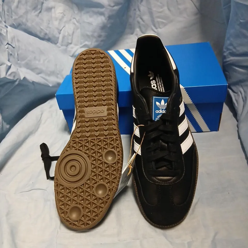 ADIDAS SAMBA OG SNEAKERS – BLACK/WHITE SIZE 9