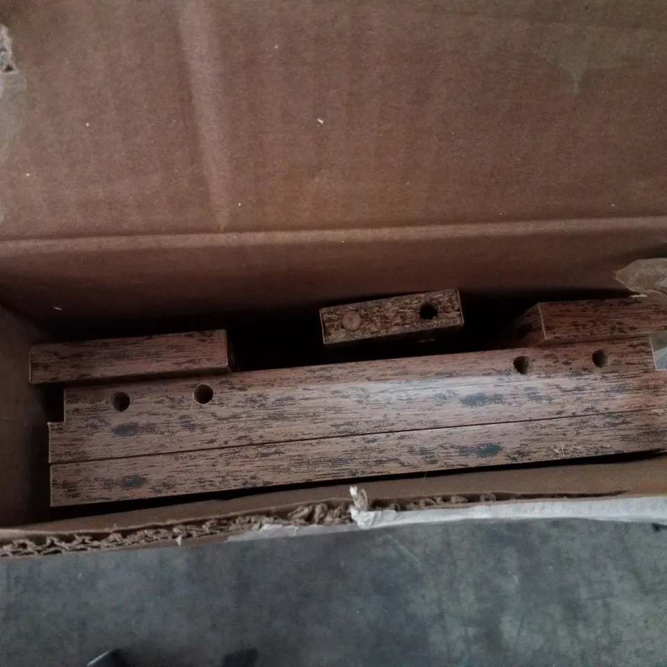 BOXED ELIZABETH COFFEE TABLE