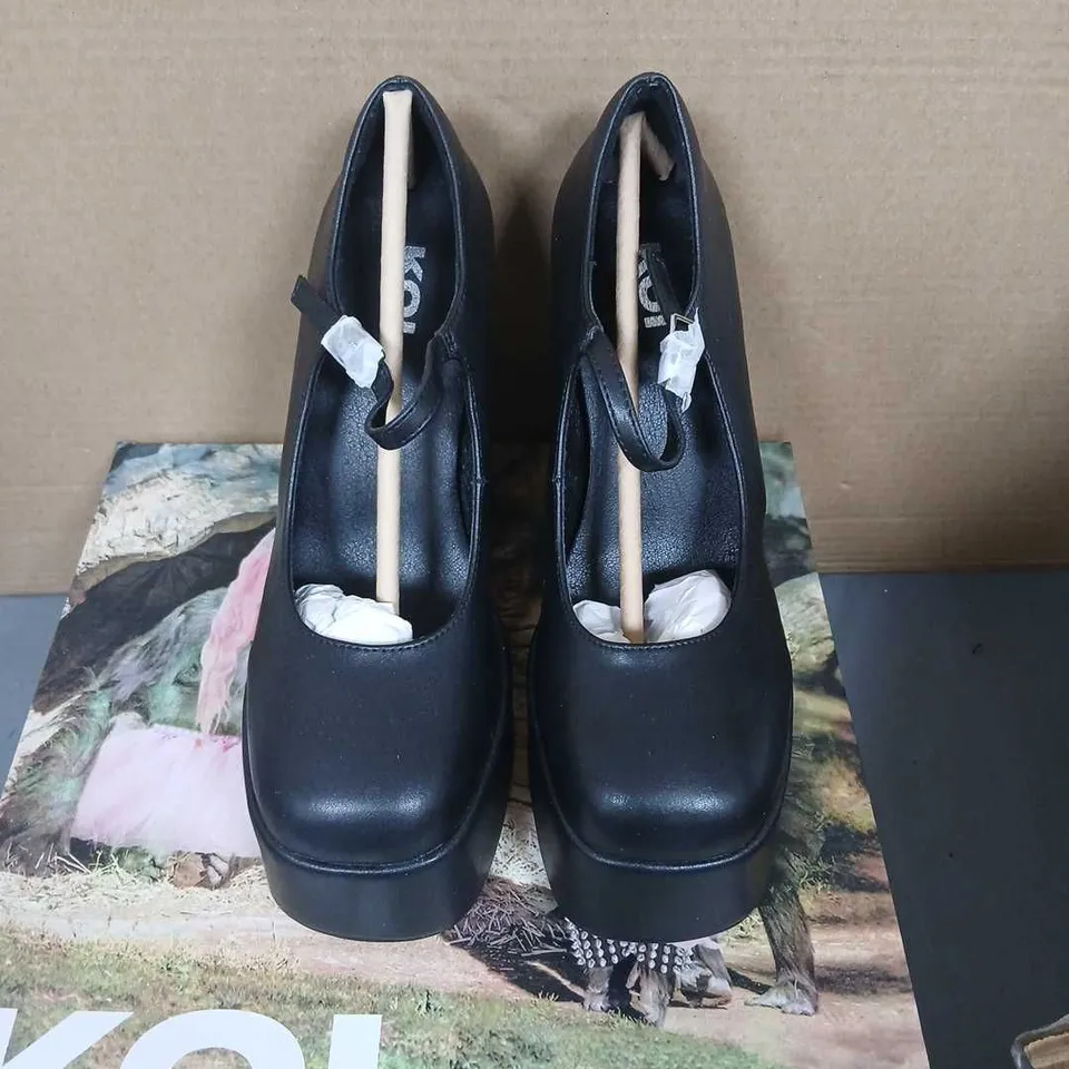 KOI DARKBLOOM BLACK PLATFORM HEELS UK5