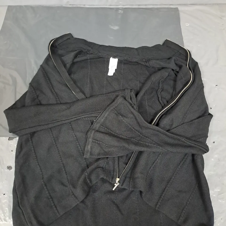 MARLAWYNNE SWEATER KNIT JACKET - L