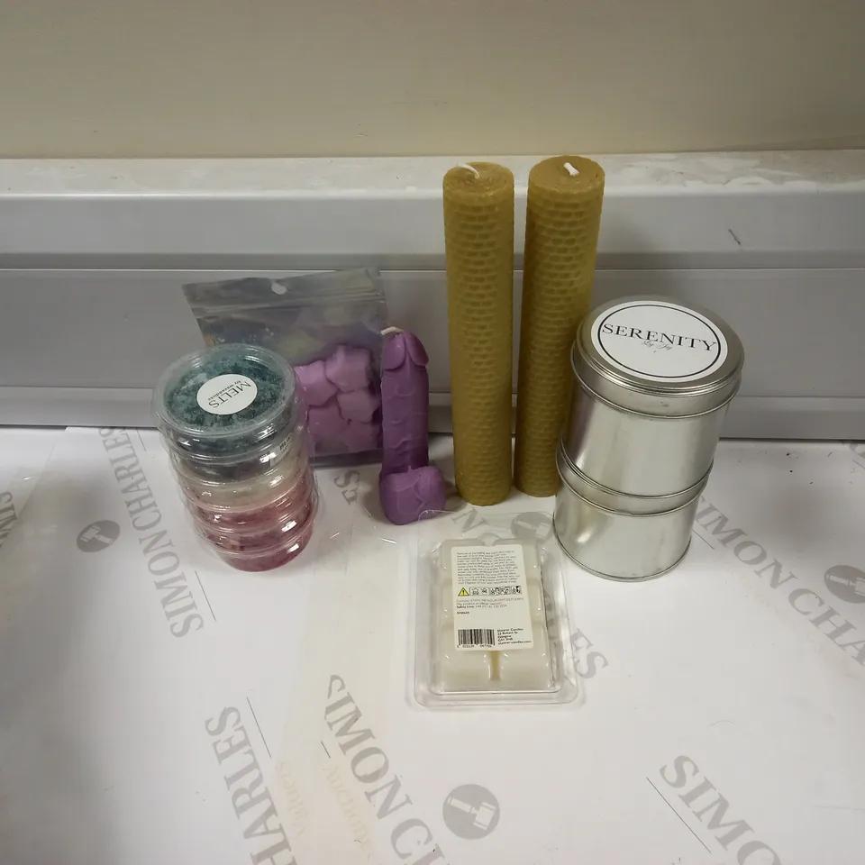 LOT OF APPROX 20 CANDLES AND WAX MELTS 